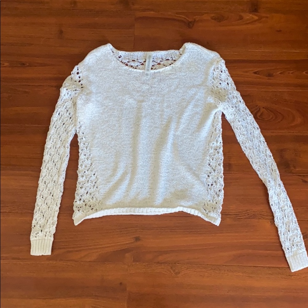 White knit sweater